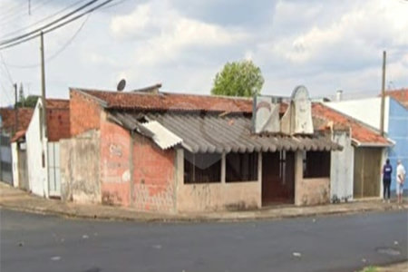 CASA À VENDA – BAIRRO SANTA FELÍCIA