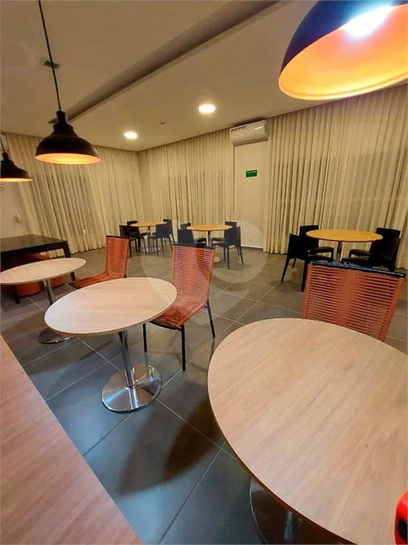 Apartamento à venda com 2 quartos em Sé, São Paulo, SP