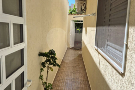 Casa com 2 Dormitórios á venda, em São Carlos.