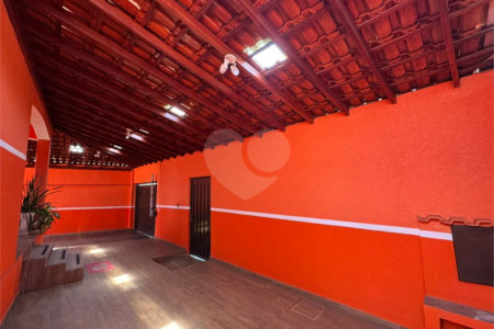 Casa com 03 Dormitórios á venda, em Jardim Alvorada, São Carlos.