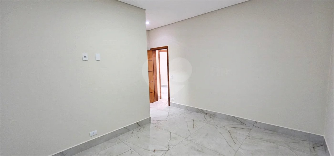 Casa à venda com 3 Suítes em Condomínio - Piracicaba/SP