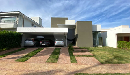 Casa à venda com 3 suítes no condomínio Swiss Park, São Carlos - SP