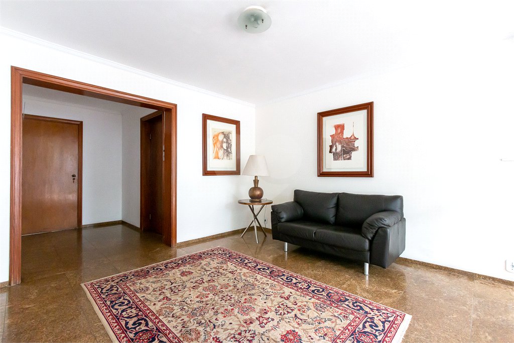 Apartamento para venda em Higienópolis com 3 dormitórios, - R Gabriel Dos Santos.Estuda Permuta.