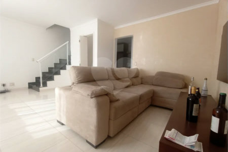 Casa com 100m², 3 dormitórios, 2 vagas, à venda no bairro da Penha.