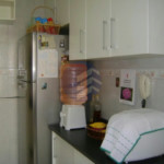 Casa à venda com 3 quartos, sendo 1 suíte, no condomínio Res Green Ville, São Paulo - SP