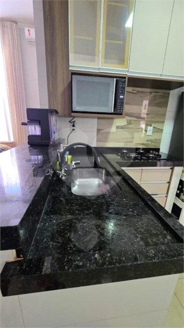 Casa em condomínio Alvorada em Araraquara com 3 dormitórios e piscina