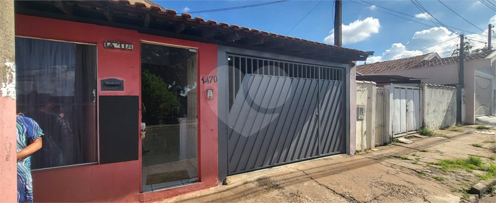 Casa a venda na rua Coronel Leopoldo Prado
