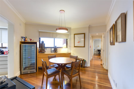 Apartamento à venda com 3 quartos, sendo 2 suítes, em Campo Belo, São Paulo, SP