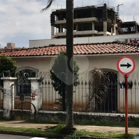 CASA À VENDA COLOCADA COM A SANTA CASA