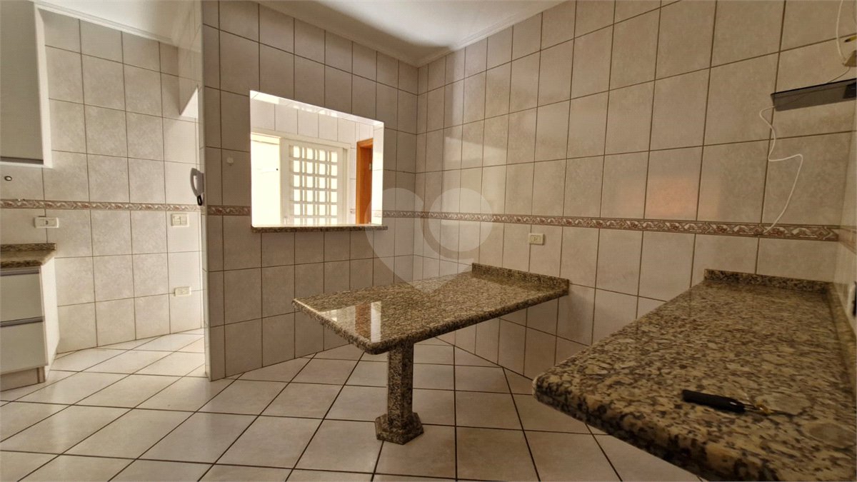 Casa sofisticada à venda em bairro nobre de Atibaia | 3 dormitórios | 408 m²