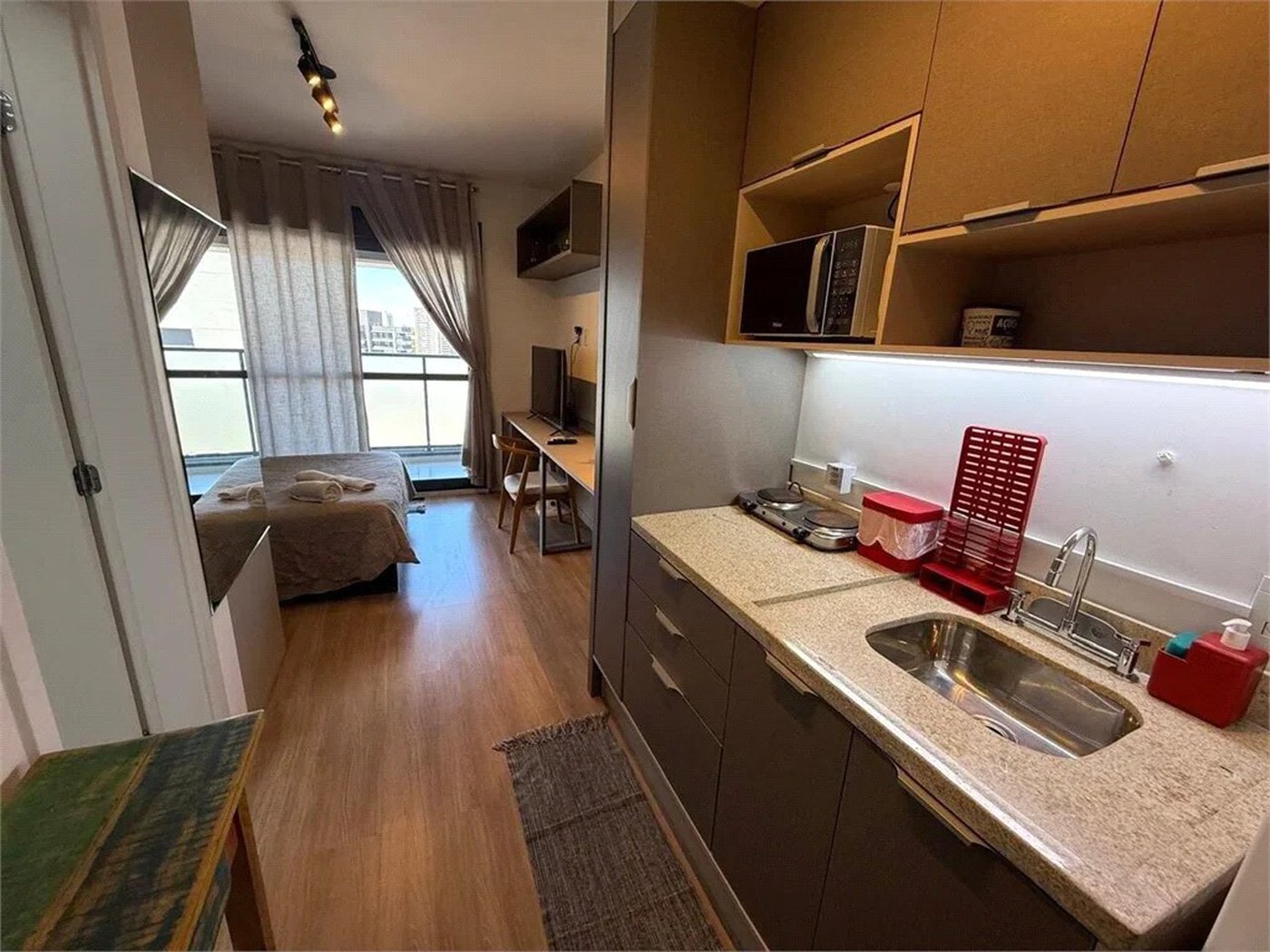 Studio à venda ou para alugar com 1 quarto, sendo 1 suíte, em Brooklin, São Paulo - SP