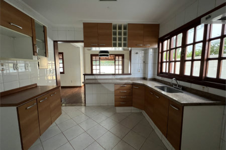 CASA COM 3 QUARTOS NO CONDOMÍNIO GRAND VILLE