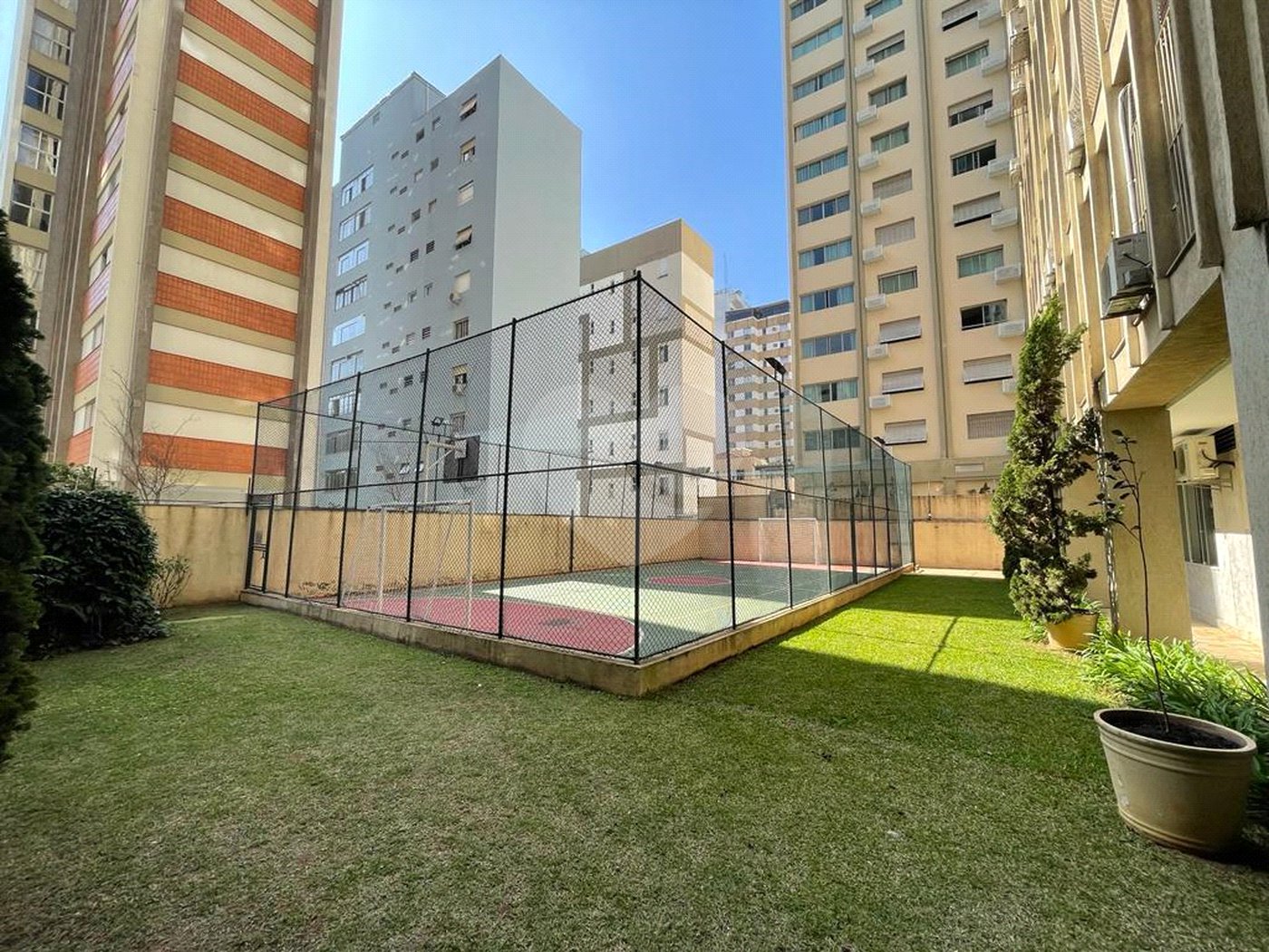 Apartamento à venda com 3 suítes em Vila Buarque, São Paulo, SP