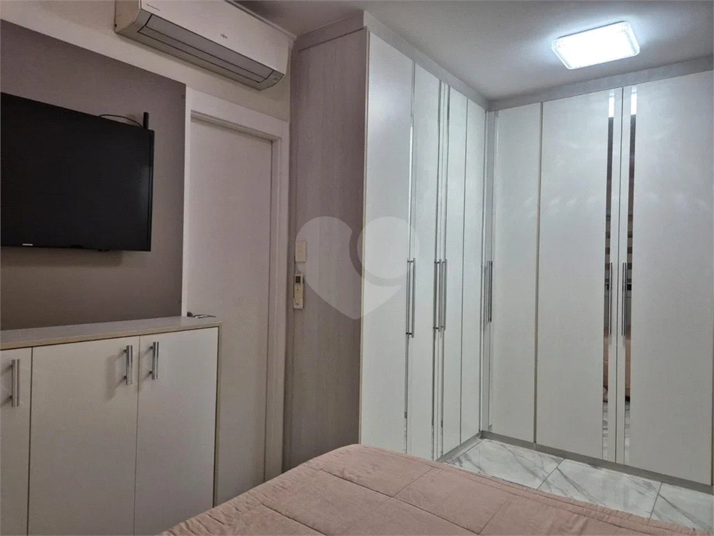 Apartamento à venda com 4 quartos, sendo 2 suítes, em Santa Teresinha, São Paulo, SP