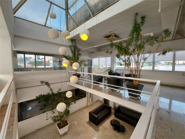 Prédio à venda em Chácara Flora, São Paulo, SP