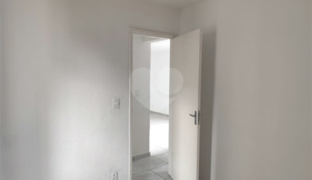 Apartamento à venda com 2 quartos em Jardim Íris, São Paulo, SP