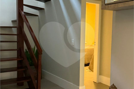 Casa à venda com 3 quartos, sendo 1 suíte, em Ferradurinha, Armação dos Búzios, RJ