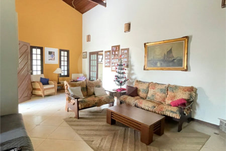 Casa à venda com 3 quartos, sendo 2 suítes,  em Jardim do Lago, Bragança Paulista, SP