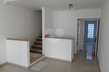 Sobrado à venda com 2 quartos em Vila Gomes Cardim, São Paulo, SP