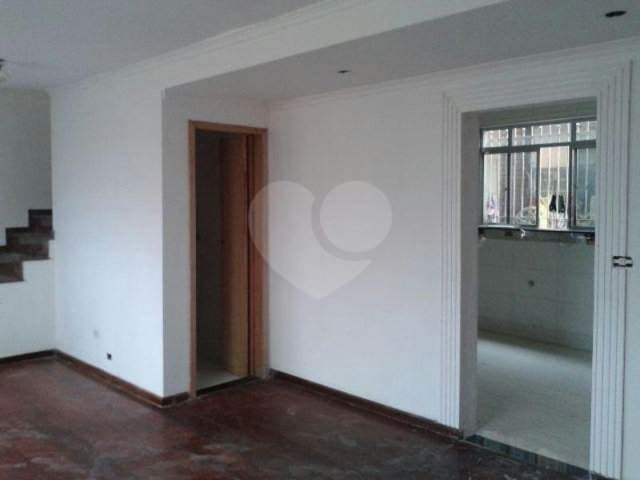 Sobrado à venda com 3 quartos, sendo 1 suíte,  no Brasilândia, São Paulo, SP