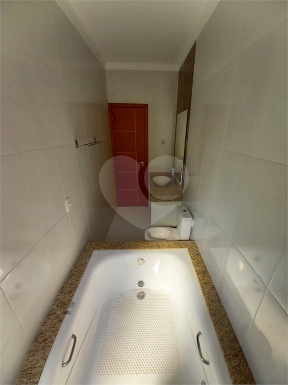Casa para alugar com 4 suítes no condomínio Milenium, São Paulo - SP