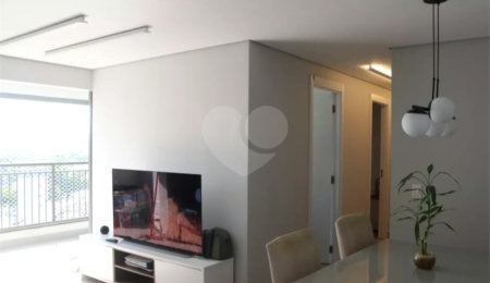 Apartamento à venda com 3 quartos, sendo 1 suíte,  em Barra Funda, São Paulo, SP