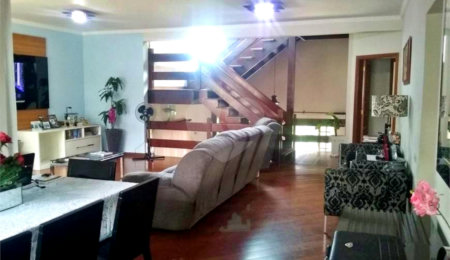Sobrado à venda com 6 quartos, sendo 4 suítes,  em Tremembé, São Paulo, SP