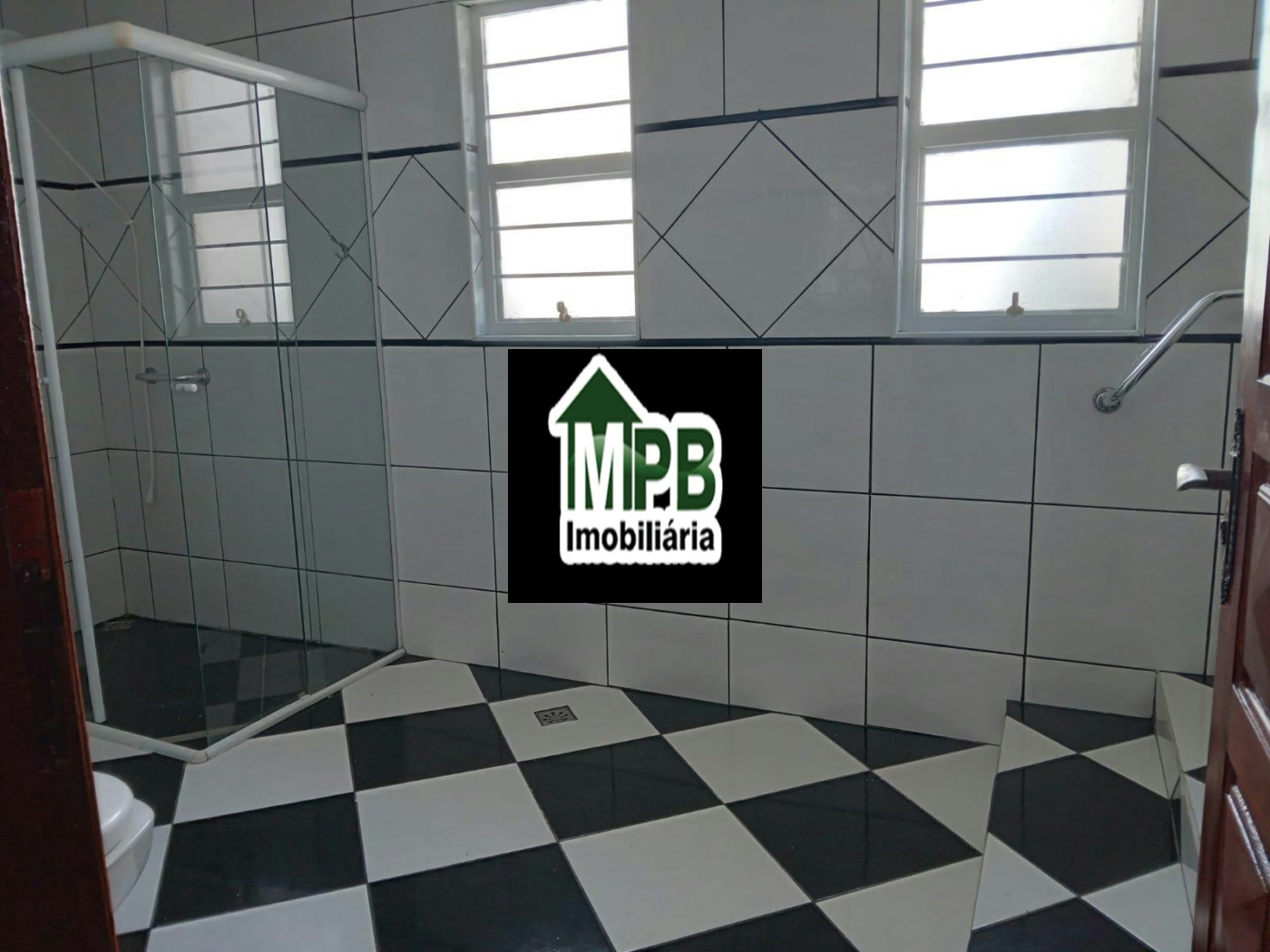 Sobrado à venda com 2 quartos, sendo 1 suíte, em Jardim Altos Do Itavuvu, Sorocaba, SP