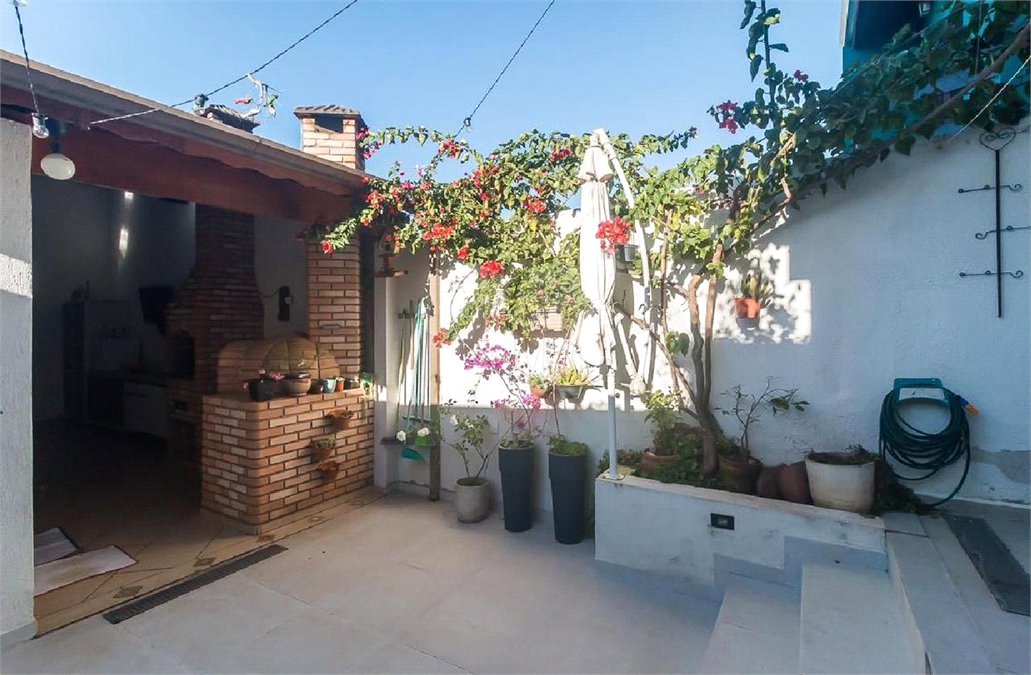Casa à venda com 3 quartos, sendo 1 suíte, em Vila Suissa, Mogi das Cruzes, SP
