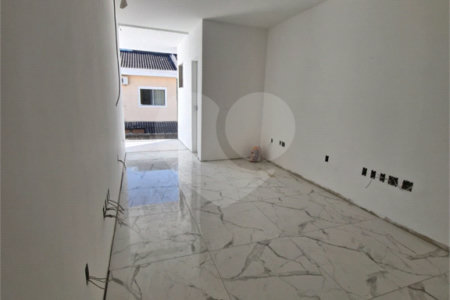 Casa à venda com 4 suítes no condomínio Vale das Palmeiras., Rio de Janeiro - RJ