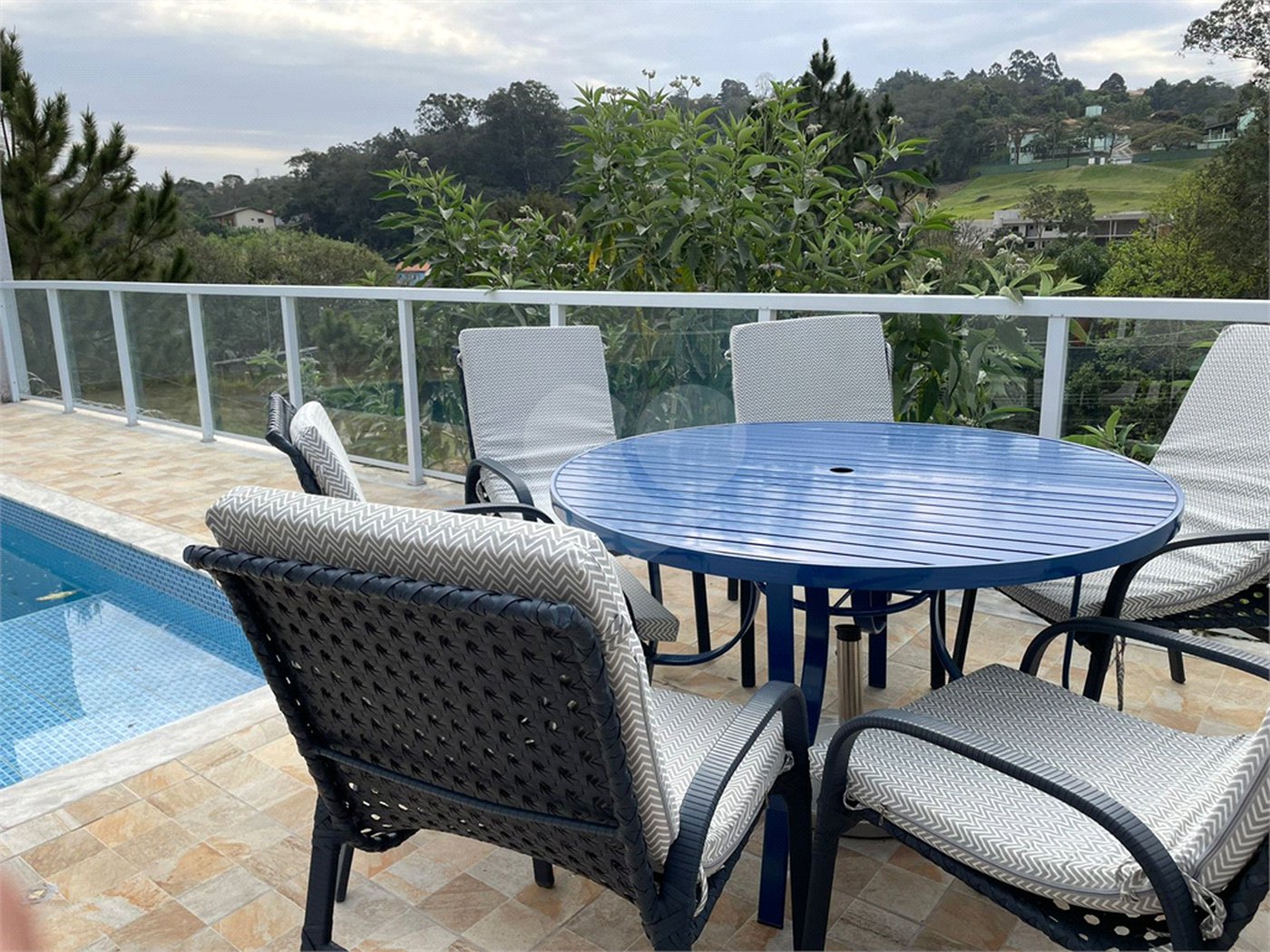Casa à venda com 4 suítes em Suru, Santana de Parnaíba, SP