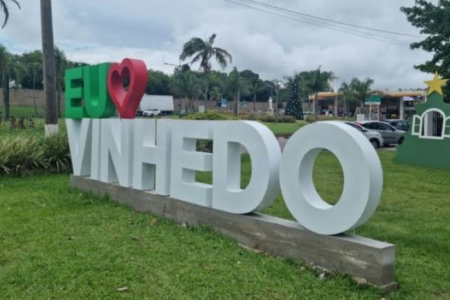 Salão Comercial para alugar no Centro, Vinhedo, SP