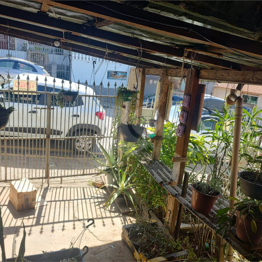 Casa à venda com 2 quartos, sendo 1 suíte, no Centro, Jarinu, SP