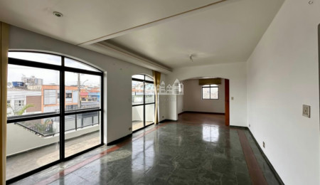 Apartamento à venda ou para alugar com 4 quartos, sendo 3 suítes,  no Centro, Atibaia, SP