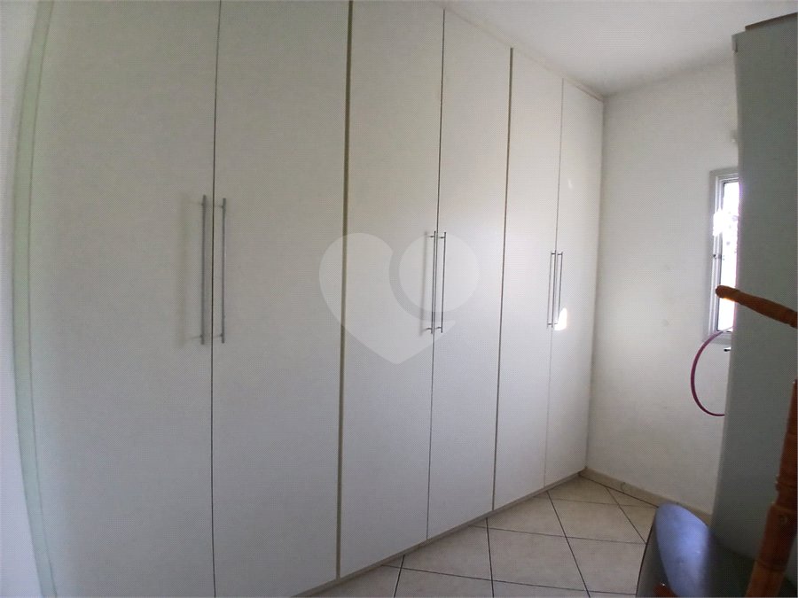Apartamento à venda com 3 quartos, sendo 1 suíte,  em Jardim Brasil, São Roque, SP