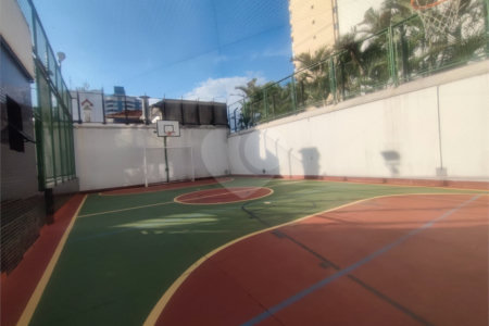 Apartamento à venda com 4 quartos, sendo 3 suítes, em Aclimação, São Paulo, SP