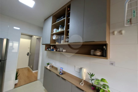 Apartamento à venda com 3 quartos, sendo 1 suíte,  em Jardim das Vertentes, São Paulo, SP