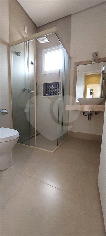 Casa à venda com 3 suítes no condomínio Figueira Garden, Atibaia - SP