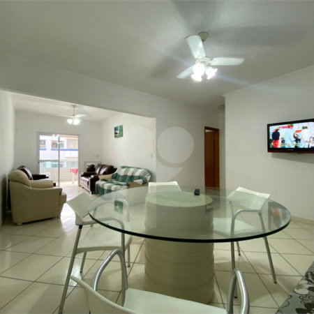 Apartamento à venda com 2 quartos, sendo 1 suíte, em Guilhermina, Praia Grande, SP