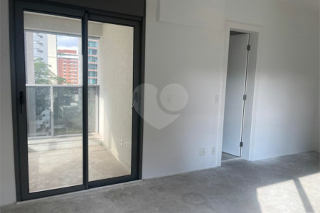 Apartamento à venda com 3 suítes em Campo Belo, São Paulo, SP