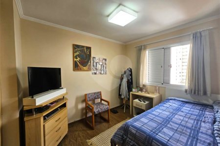 Apartamento à venda com 3 quartos, sendo 1 suíte, em Jardim Marajoara, São Paulo, SP