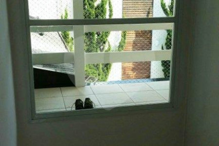 Casa à venda com 4 suítes em Granja Julieta, São Paulo, SP
