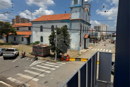 Sobrado à venda com 3 quartos, sendo 1 suíte,  no Centro, Itapetininga, SP
