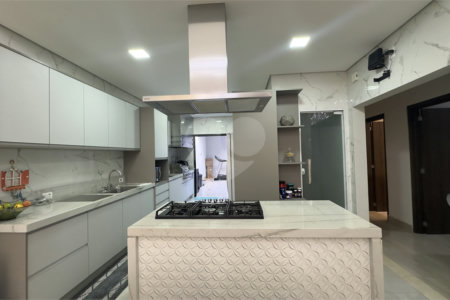 Casa à venda com 3 quartos, sendo 1 suíte, no condomínio Jardim Residencial Dona Maria José, Indaiatuba - SP