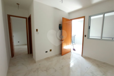 Casa à venda com 2 quartos no condomínio Regina, São Paulo - SP