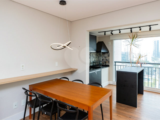 Apartamento à venda com 2 quartos, sendo 1 suíte,  em Chácara Santo Antônio, São Paulo, SP