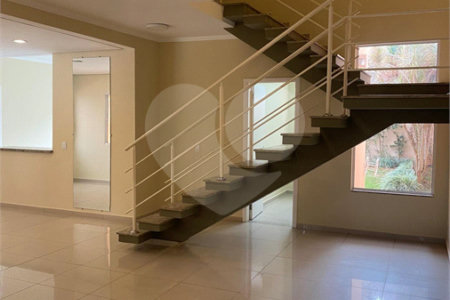 Casa para alugar com 3 quartos, sendo 1 suíte, no condomínio Reserva da Mata, Vinhedo - SP