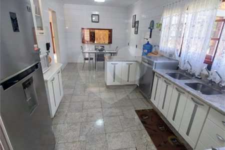 Casa à venda com 4 quartos, sendo 2 suítes, no condomínio Eco Clube Vivendas do Lago, Sorocaba - SP