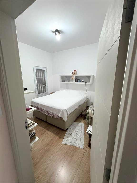 Casa à venda com 3 quartos, sendo 1 suíte, em Chora Menino, São Paulo, SP