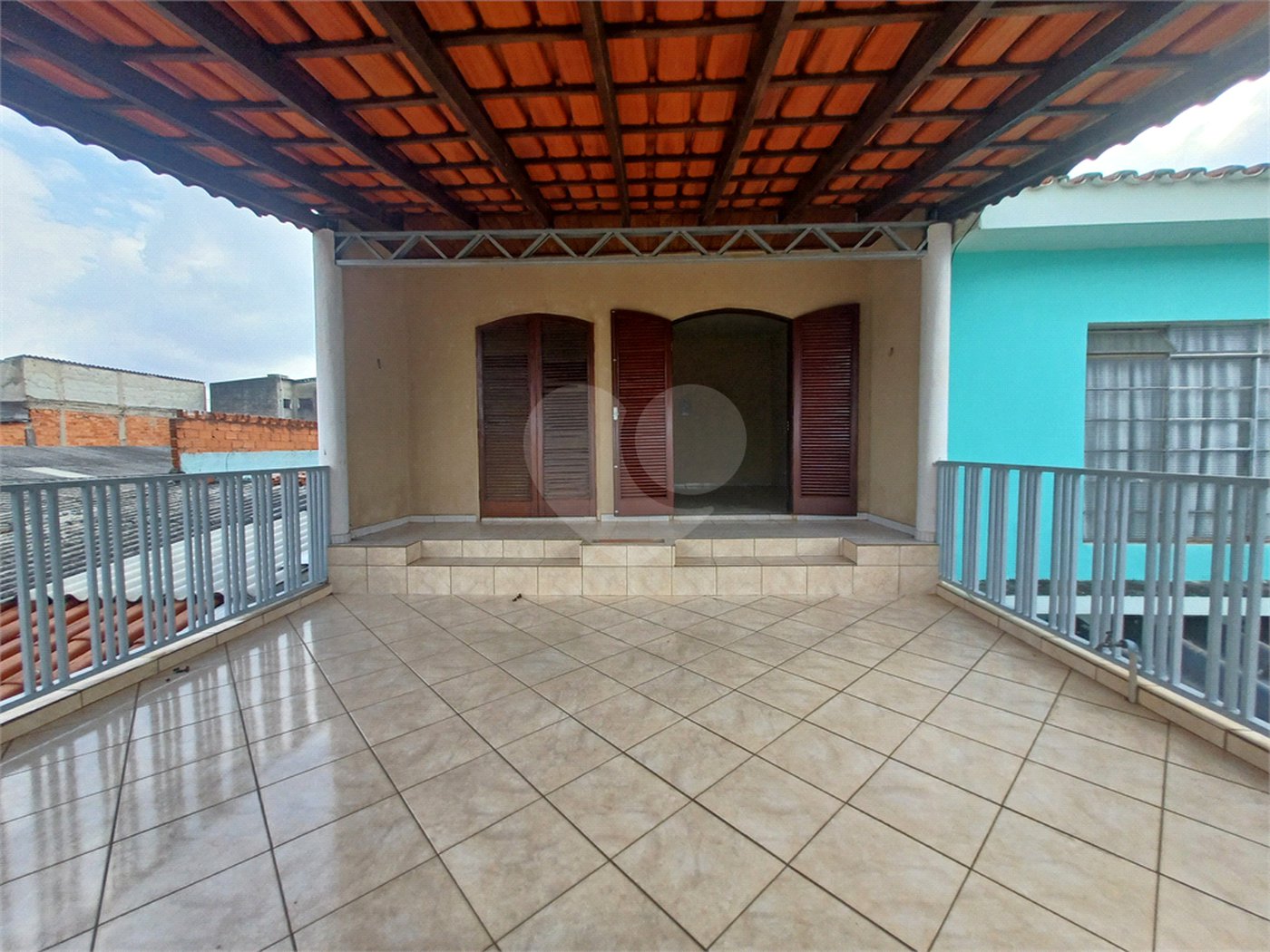 Sobrado à venda com 2 quartos em Jardim Guaíba, Sorocaba, SP